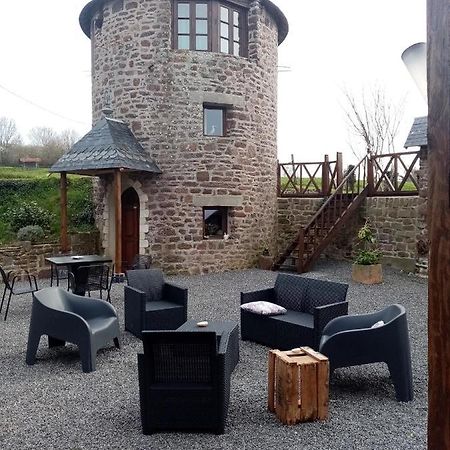 La Tour De Ver Gite Atypique Possibilite Table D'Hotes Sur Reservation Exteriér fotografie