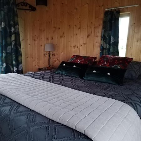 La Tour De Ver Gite Atypique Possibilite Table D'Hotes Sur Reservation Exteriér fotografie