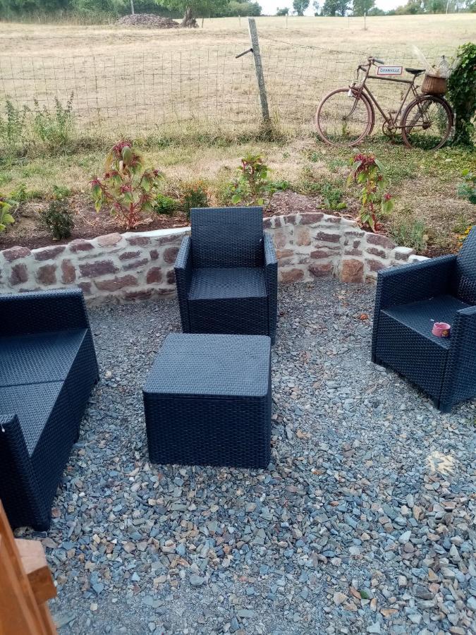 La Tour De Ver Gite Atypique Possibilite Table D'Hotes Sur Reservation Exteriér fotografie