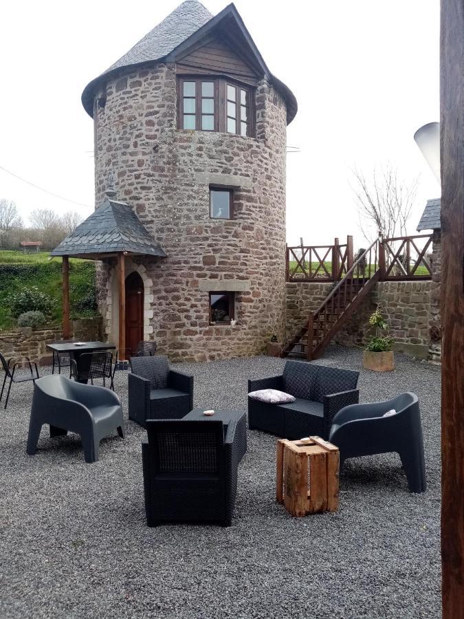 La Tour De Ver Gite Atypique Possibilite Table D'Hotes Sur Reservation Exteriér fotografie